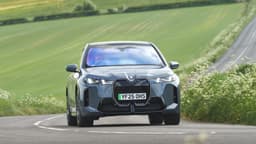 BMW iX xDrive45 Pack M